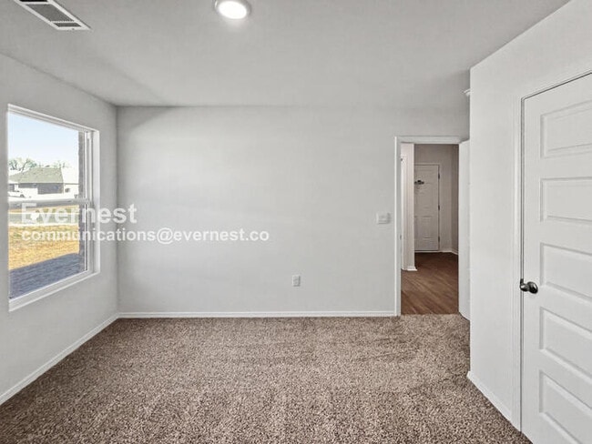 Building Photo - 1515 Ridgefield Cir