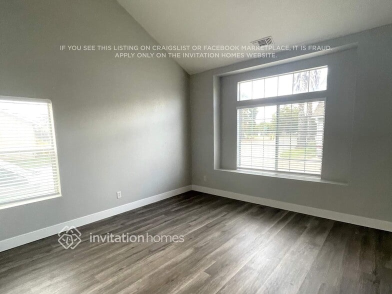 Building Photo - 844 Tranquil Ln