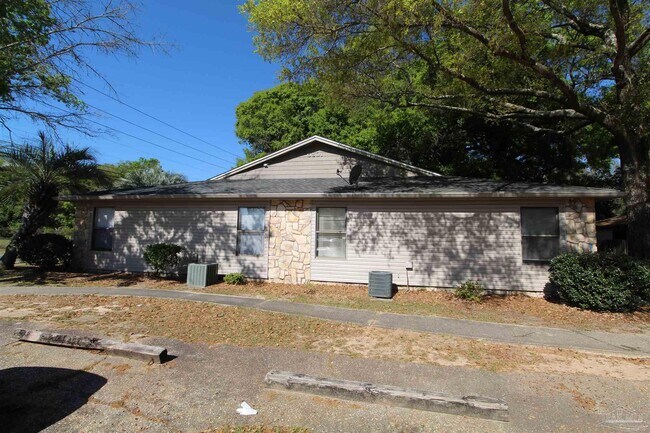 Primary Photo - 6801 Tiki Ln