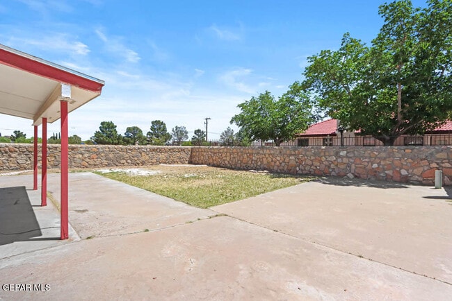 Building Photo - 1478 Gene Torres Dr