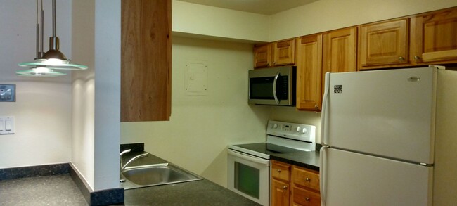 Building Photo - 1 Bed 1 Bath Condo in Central Boulder- Ava...