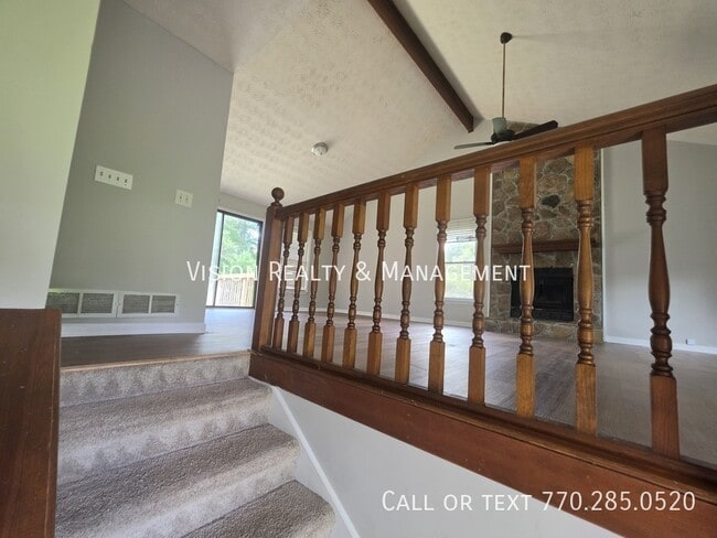 Building Photo - 985 S Lassetter Cir