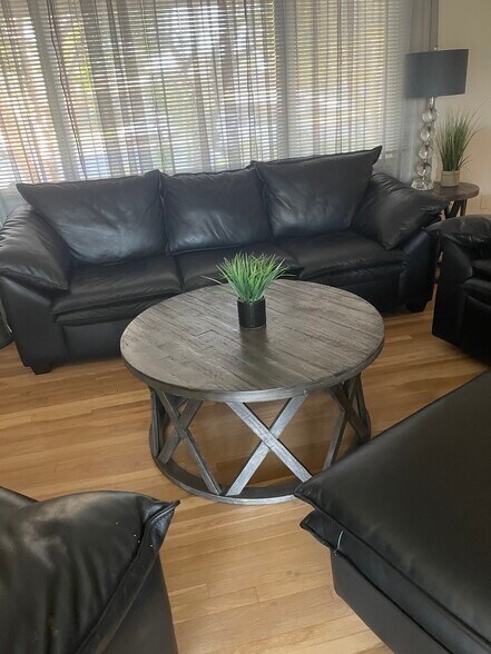 Living Room - 16420 Minnehaha St