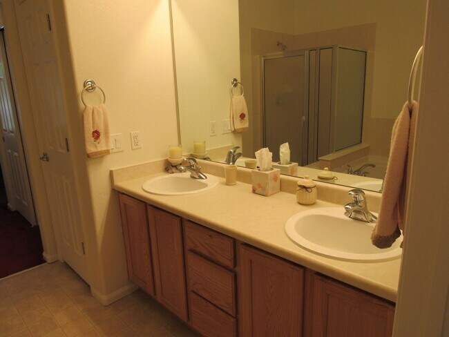 Building Photo - Ranch living in this Spacious Townhome in ...