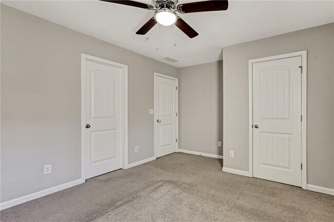 Building Photo - 1237 Foxcroft Ln