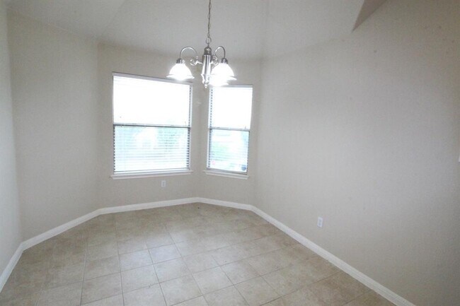 Building Photo - 1600 Kingston Lacy Blvd