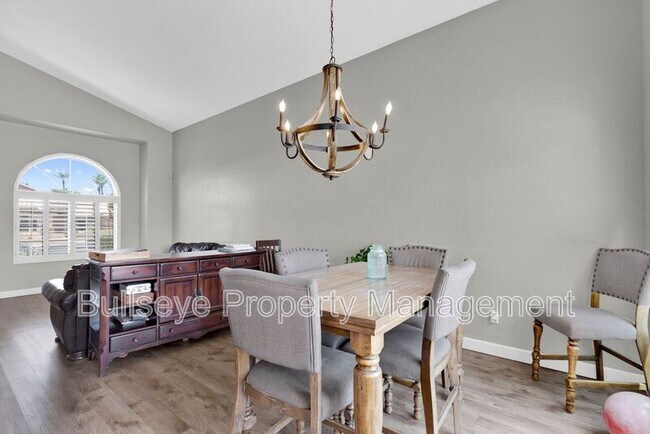 Building Photo - 809 S Lagoon Dr