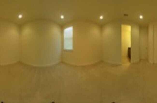 Building Photo - 9240 Sylvan Wds St