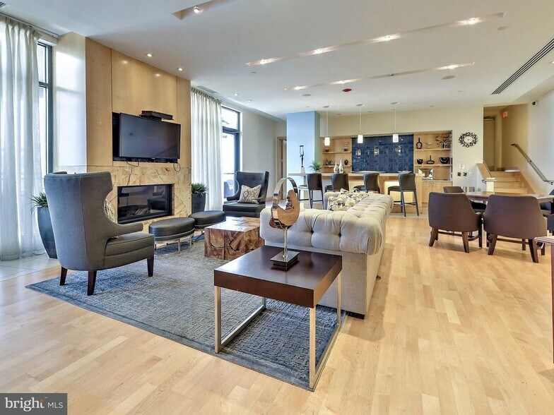 Community Room w/Bar - 475 K St NW