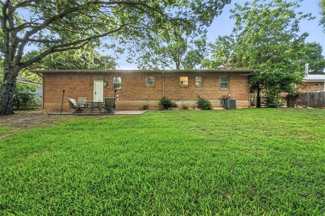 Building Photo - 1408 Briarwood Blvd