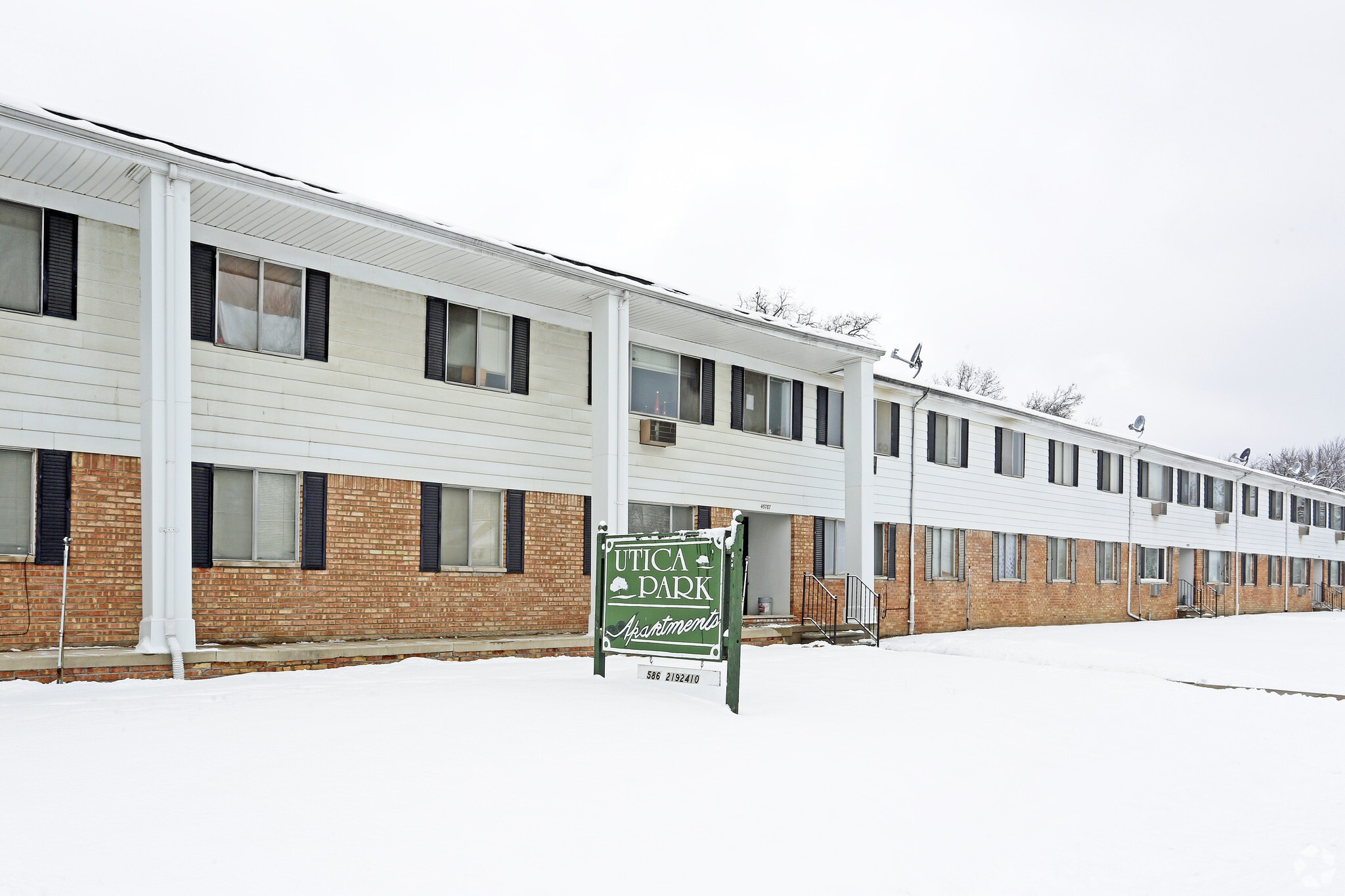 Building Photo - ONE11 Utica