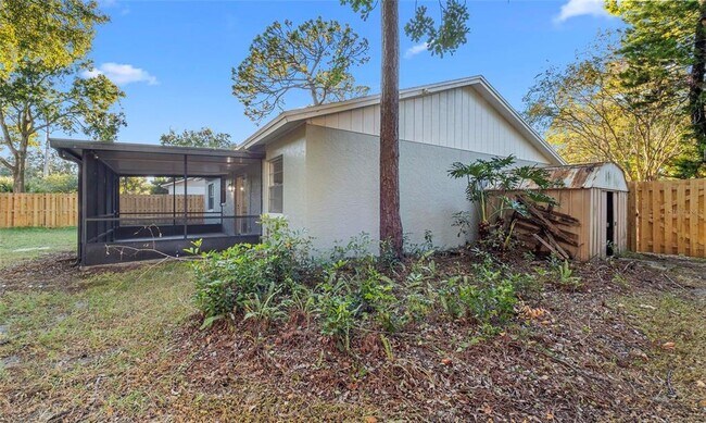 Building Photo - 14615 Daybreak Dr