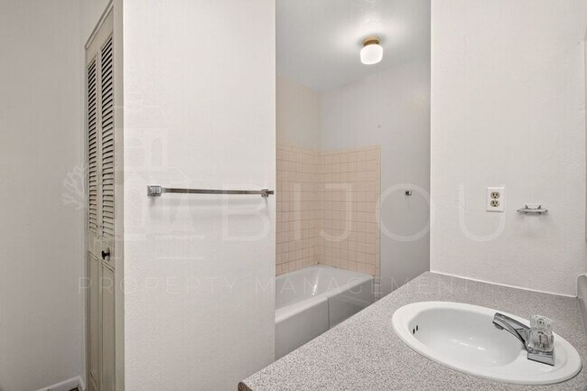 Building Photo - 7305 Centennial St