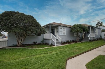 Building Photo - 1350