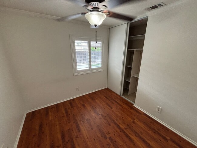 Building Photo - Charming home in gated community in Missio...