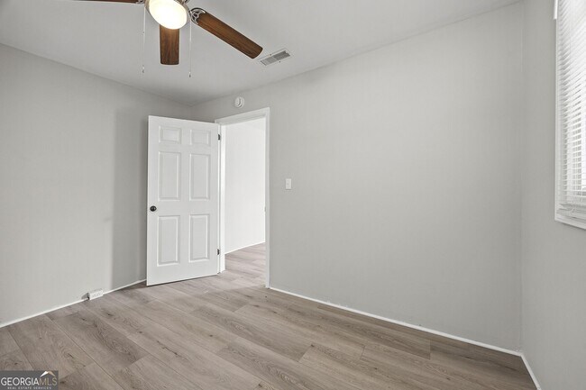 Building Photo - 212 Cordele Ave