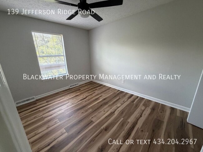 Building Photo - 139 Jefferson Ridge Rd