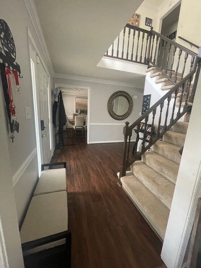 Building Photo - Cypress Point