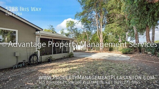 Building Photo - Single Story, 4 bed, 2 bath,  1196 sq ft home