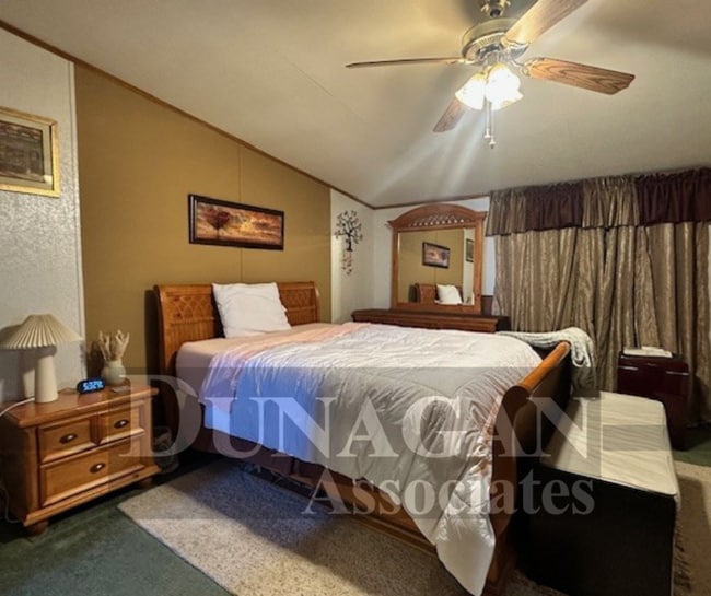 Building Photo - 3 Bed / 2 Bath Fully Furnished Mobile Home, pet friendly!