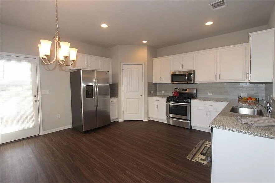 Building Photo - 1205 Fairhaven Gtwy