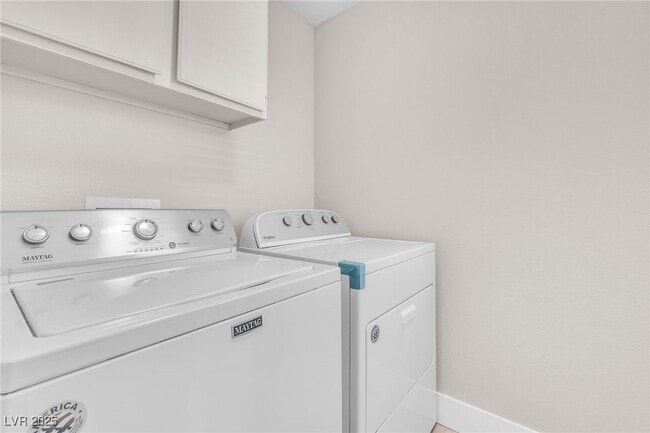 Building Photo - 2312 Fairbourne Way