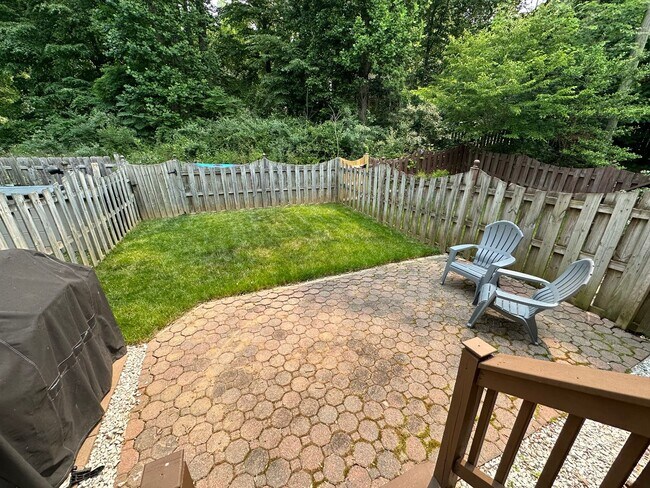 Building Photo - STAFFORD TOWNHOUSES - CLOSE TO QUANTICO