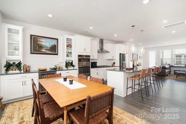 Building Photo - 408 Catawba Ave