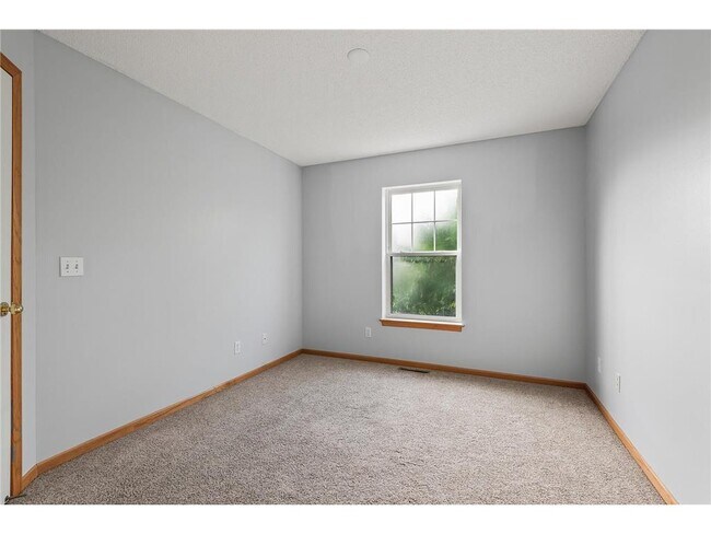 Building Photo - 5020 Holly Ln N