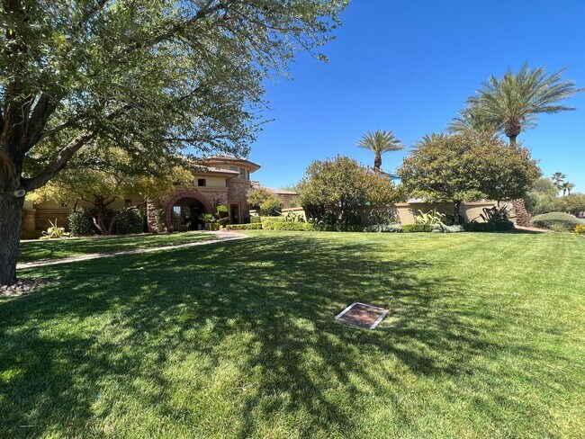 Building Photo - Southwest Rustic Charmet