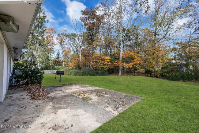 Building Photo - 16 Burdge Dr