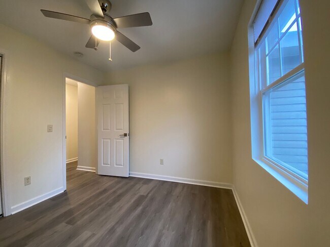 Building Photo - 5140 Greenville Loop Rd