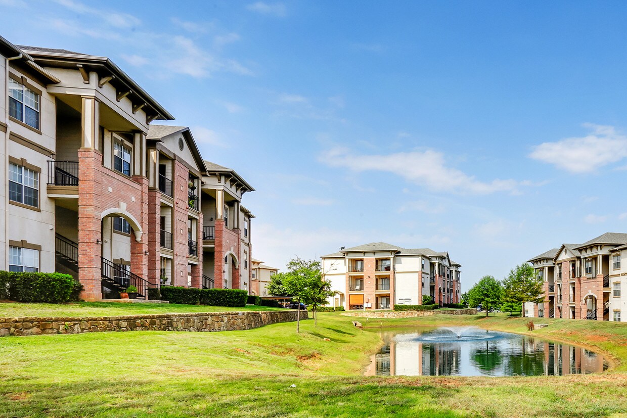 Falcon Lakes Arlington