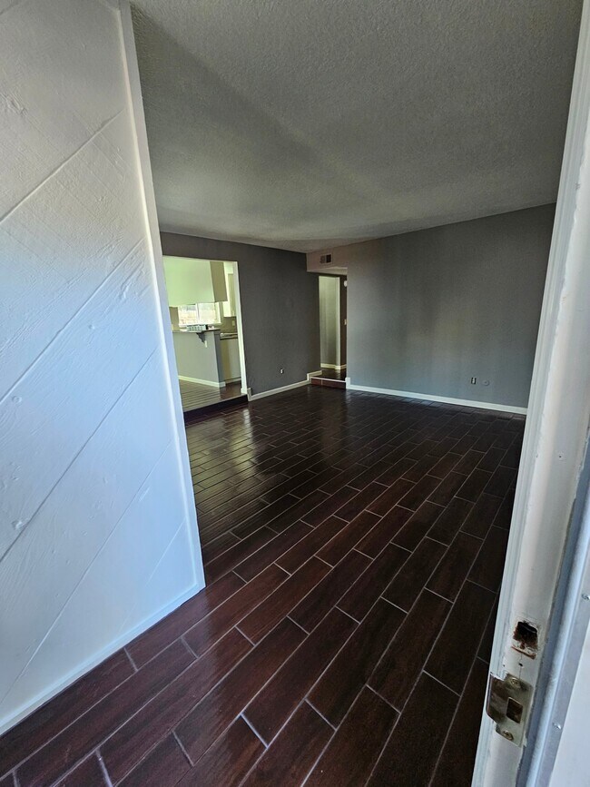 Building Photo - 2538 Antoine Ct