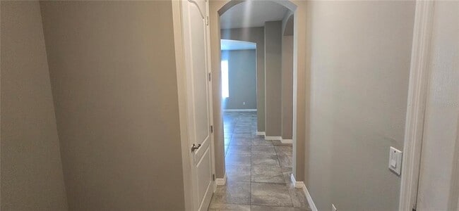 Building Photo - 7564 Bishop Square Dr