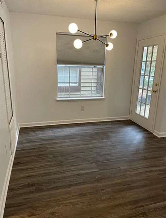 Building Photo - 1004 Sandy Ln Dr