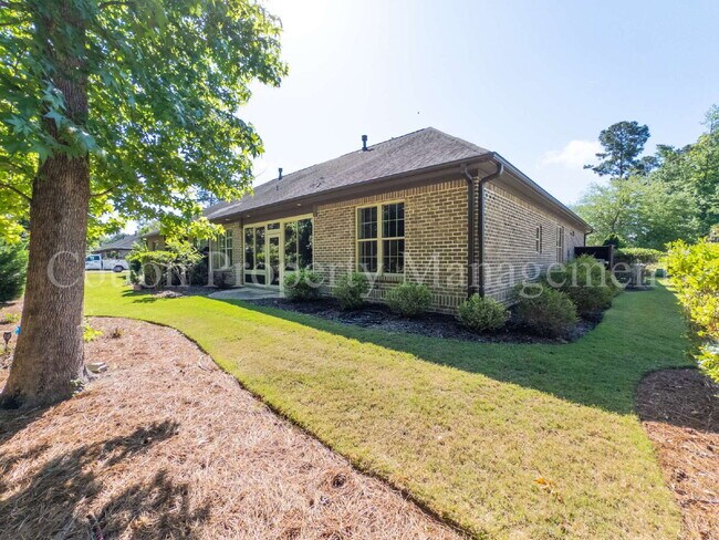 Building Photo - 633 Jenoa Dr