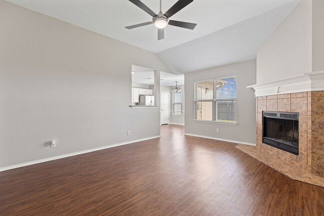Building Photo - 7915 Redbrush