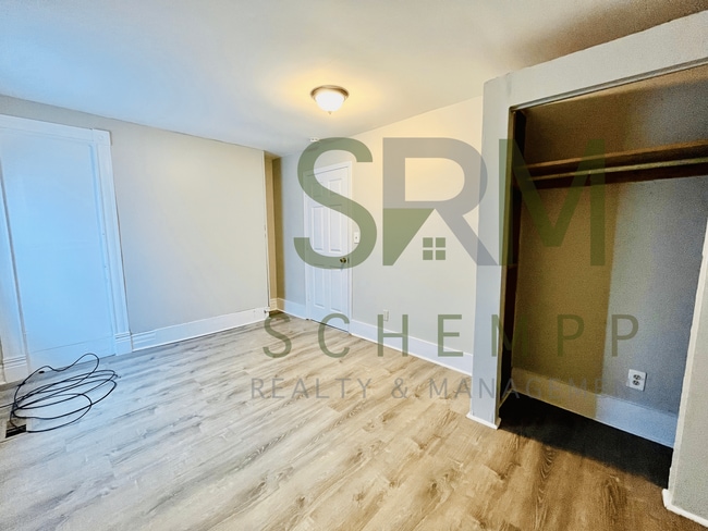 Building Photo - Remodeled 2 bedroom home w/bonus room- Section 8 accepted