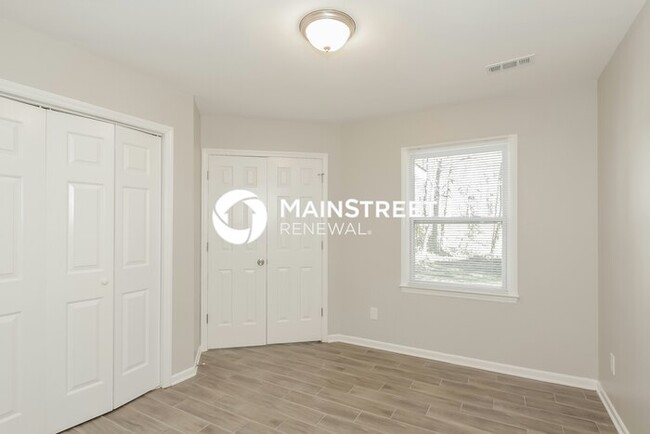 Building Photo - 727 Mattingwood Dr