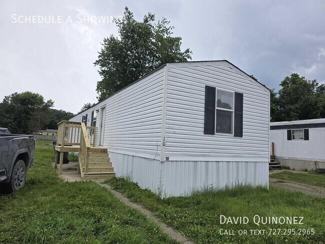 Building Photo - 10 Butler Dr