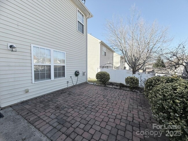 Building Photo - 11220 Suunto Ln