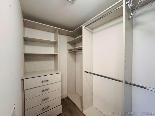 Building Photo - 16385 Biscayne Blvd