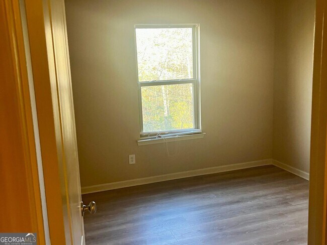 Building Photo - 3702 Brockenhurst Dr