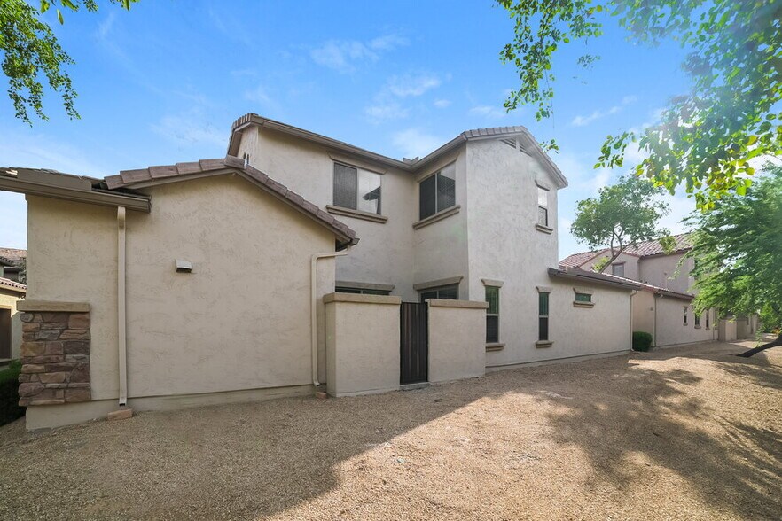 Building Photo - 41713 N Globe Ct