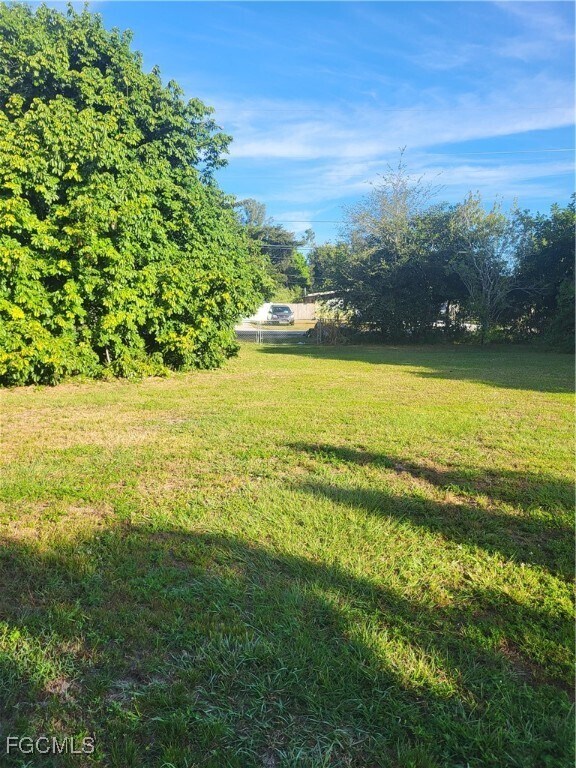 Building Photo - 2027 Maravilla Cir