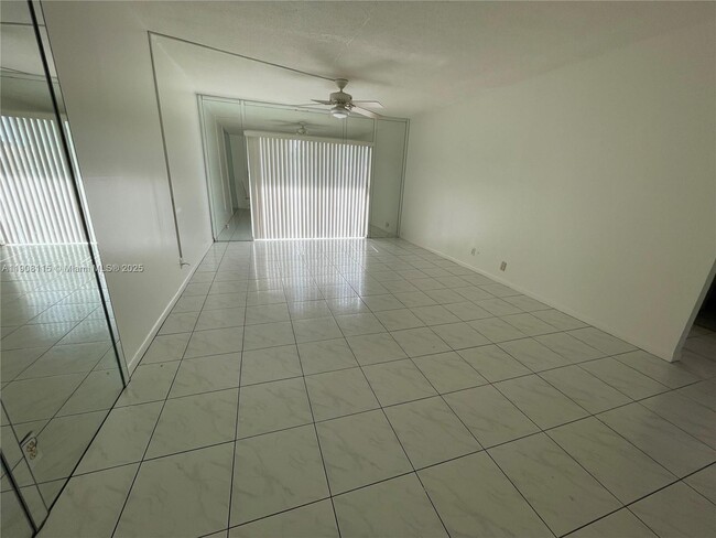 Building Photo - 4200 NW 3rd Ct