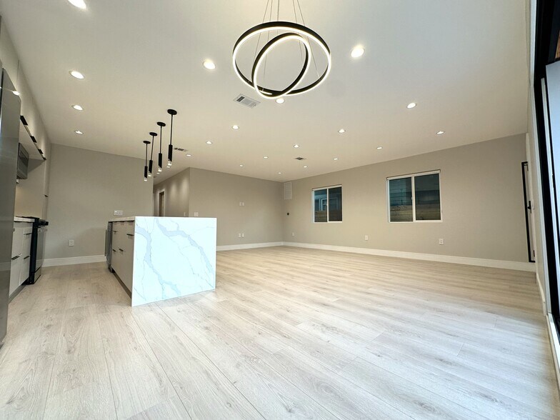 Building Photo - 36 Paloma Ave