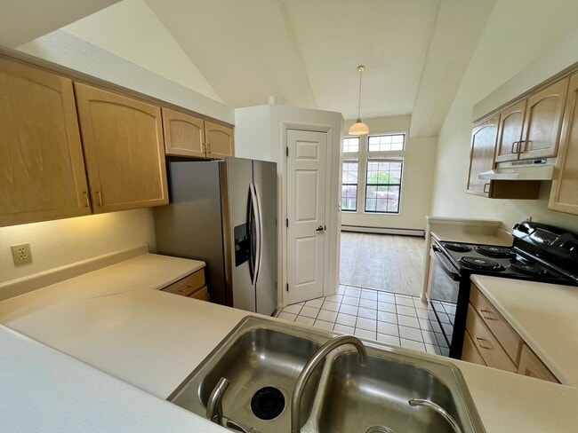 Building Photo - Town for Rent in Battlement Mesa
