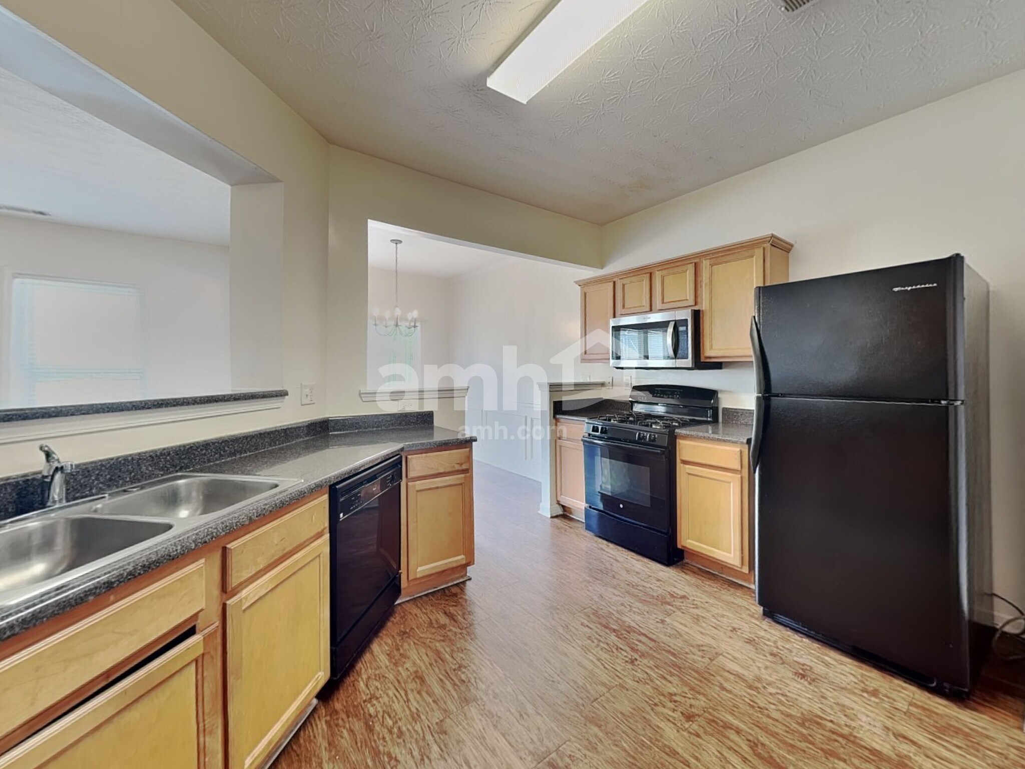 Building Photo - 4305 Windale Dr NW